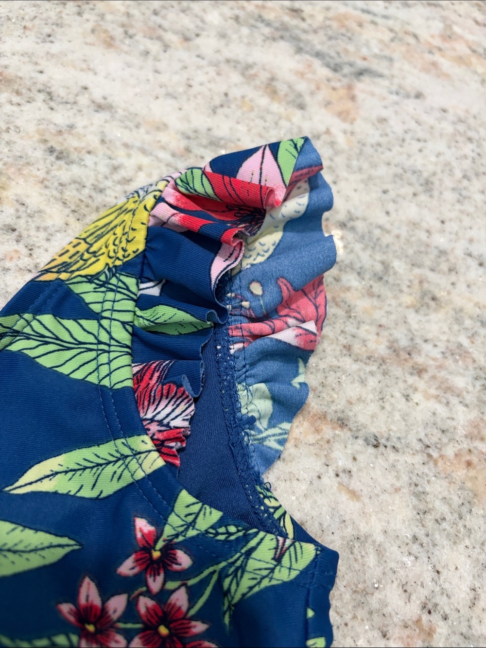 10/$30 Gap Kods Girls Navy Floral One-Piece Swimsuit - Picture 3 of 5